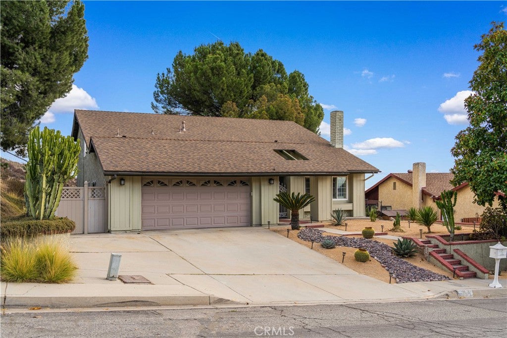 2923 Michelle Lane