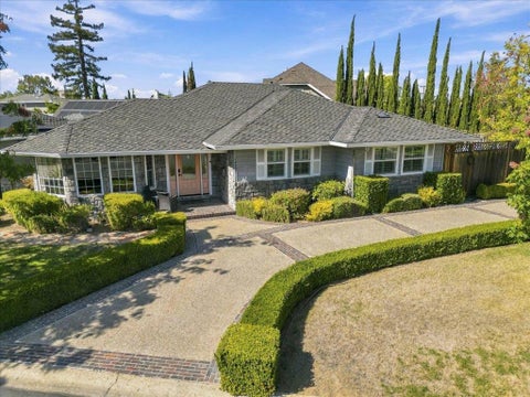 Photo of 14921 Donner Drive, San Jose, CA 95124 (MLS # ML82061246)