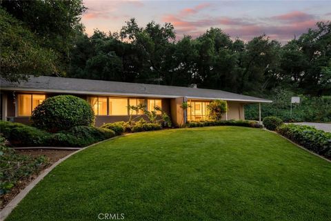 Photo of 574 S Chaparro Rd, Covina, CA 91724 (MLS # PW26061049)