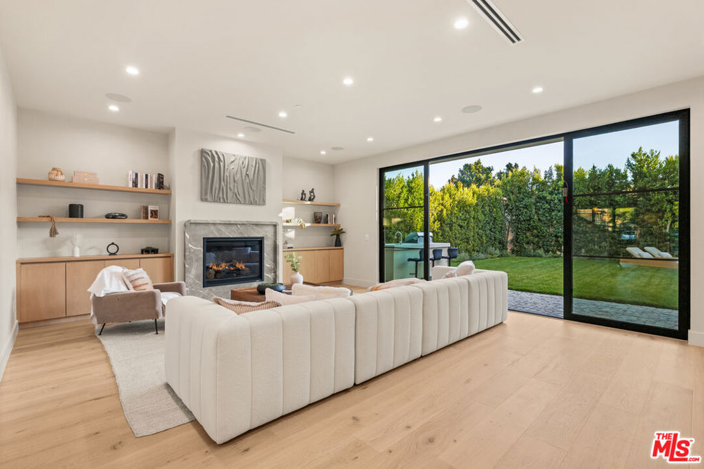 11748 La Maida Street