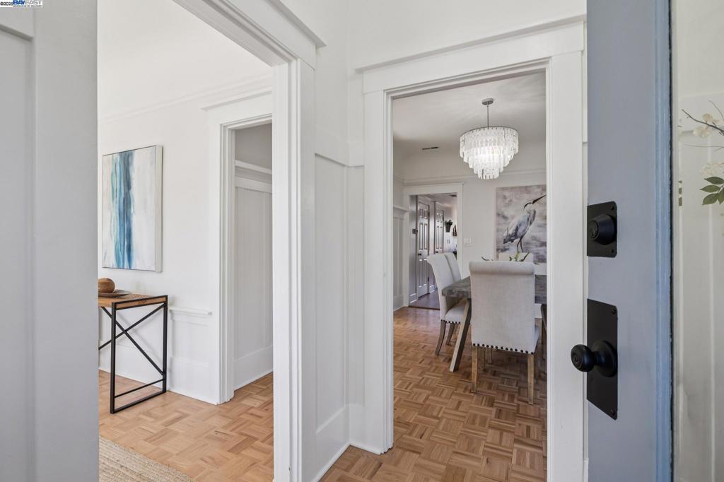 EAST END/PARK ST - Residential