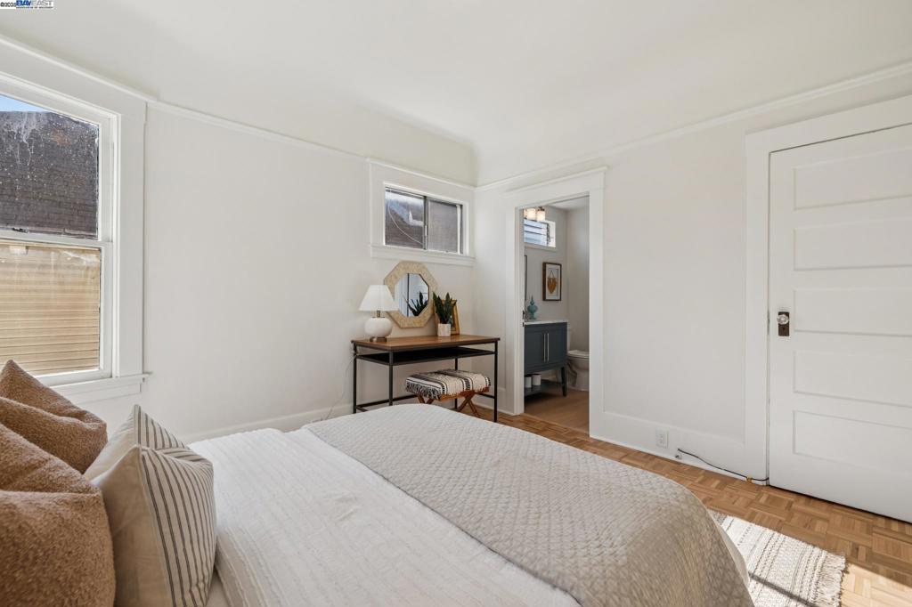 EAST END/PARK ST - Residential