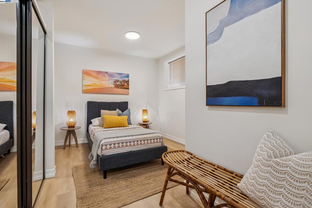 EAST END/PARK ST - Residential