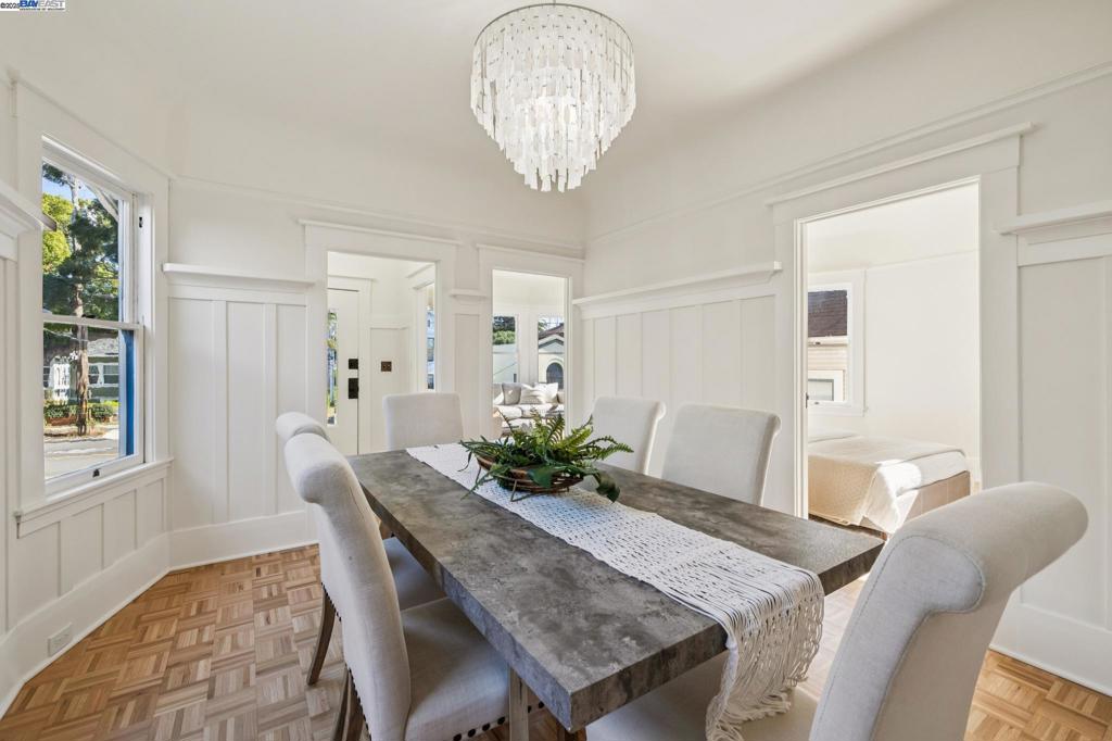 EAST END/PARK ST - Residential