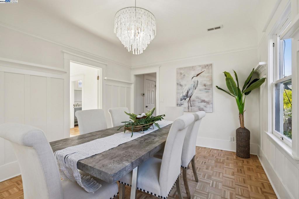 EAST END/PARK ST - Residential