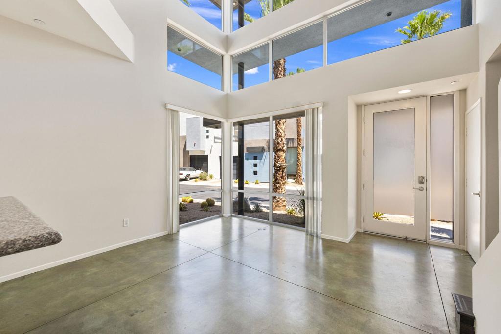 231 Breeze Loop