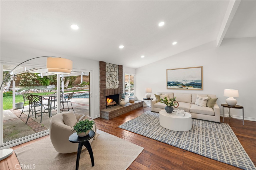 4951 Oak Tree Court