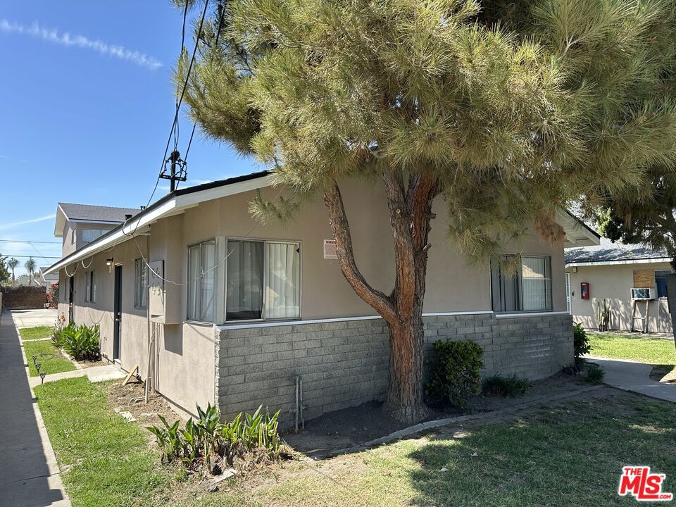 5841 Western Avenue