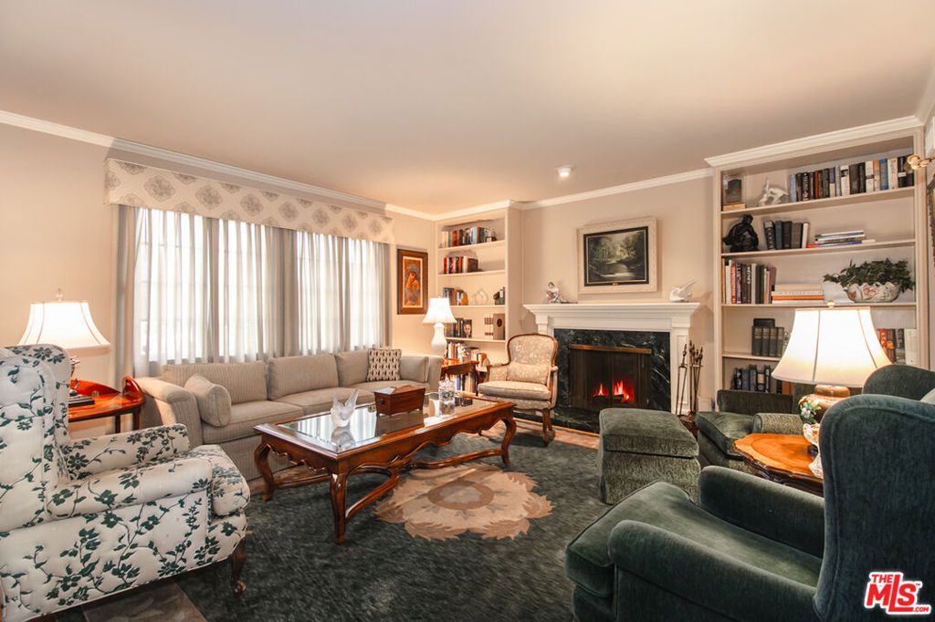 Photo of 4221 Jubilo Drive, Tarzana, CA 91356 (MLS # 26641021)