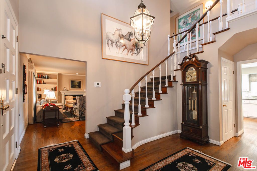 Photo of 4221 Jubilo Drive, Tarzana, CA 91356 (MLS # 26641021)