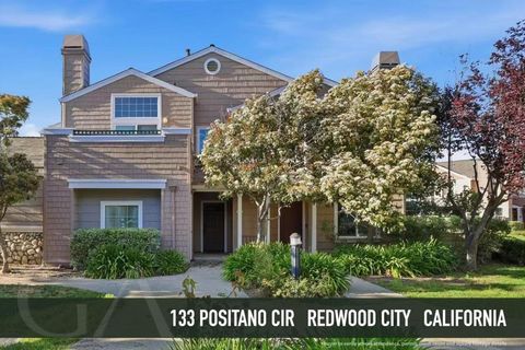 Photo of 133 Positano Circle, Redwood City, CA 94065 (MLS # ML82041638)