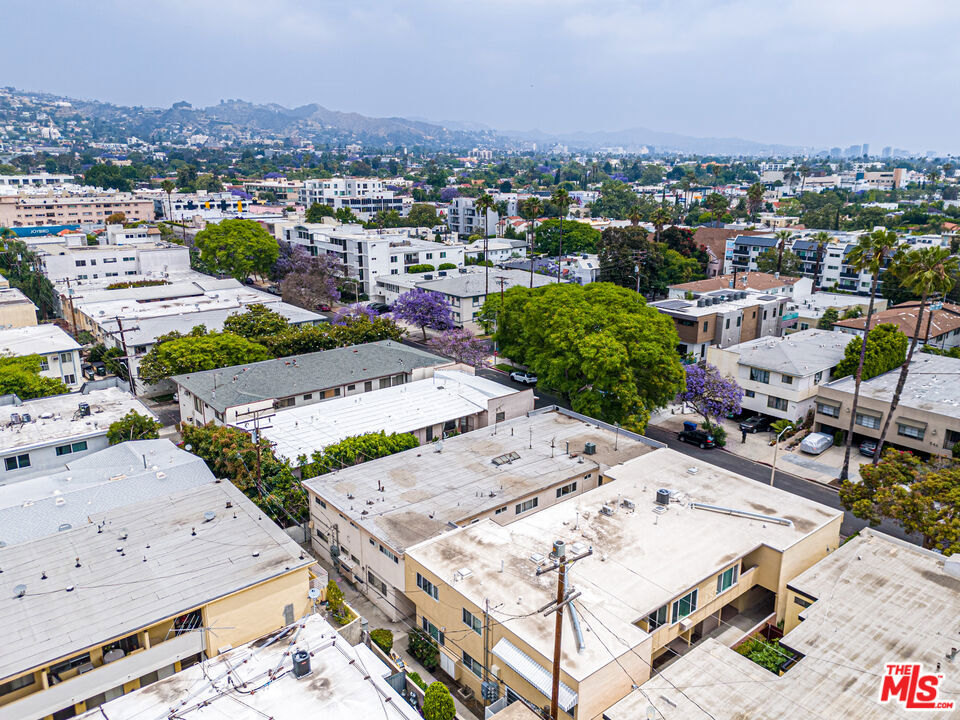 Properties 4 553 N Flores Street