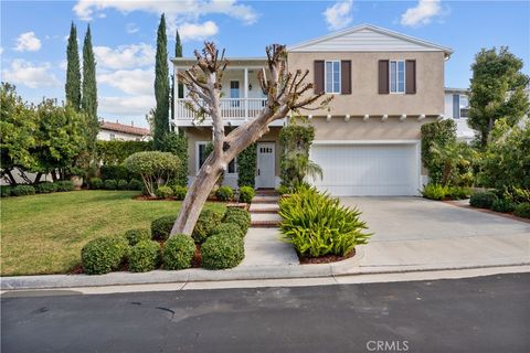 Photo of 26816 Fairlain Dr, Valencia, CA 91355 (MLS # SR26037444)