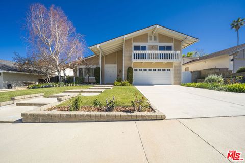 24086 Avenida Crescenta Valencia CA 91355