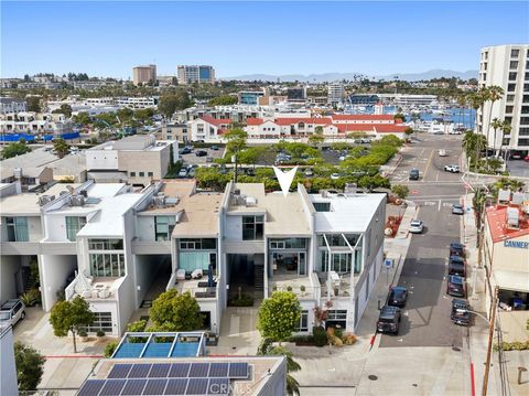 Photo of 517 30th Street, Newport Beach, CA 92663 (MLS # NP26087959)