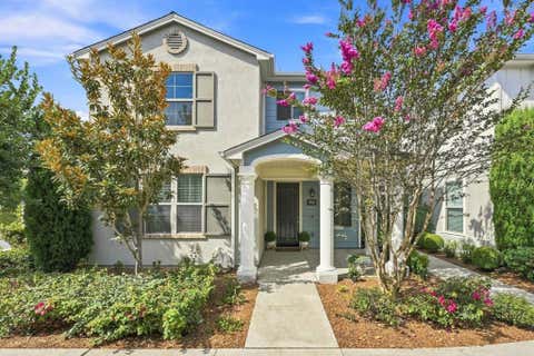 Photo of 4318 Pacifica Way #2, Oceanside, CA 92056 (MLS # NDP2607921)
