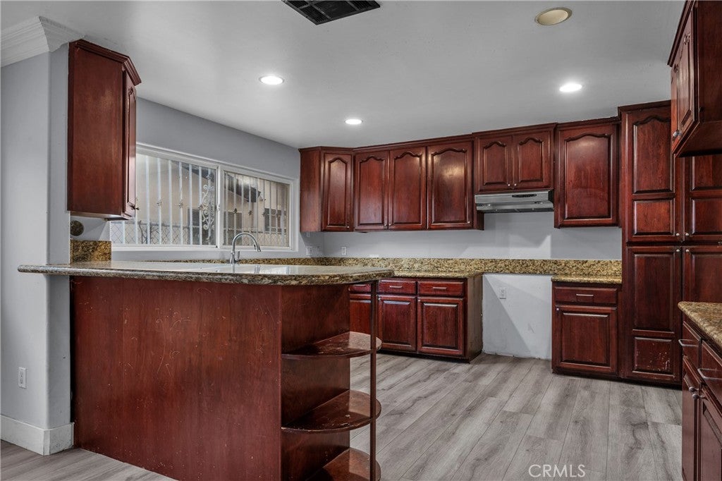 3938 W 119th Place