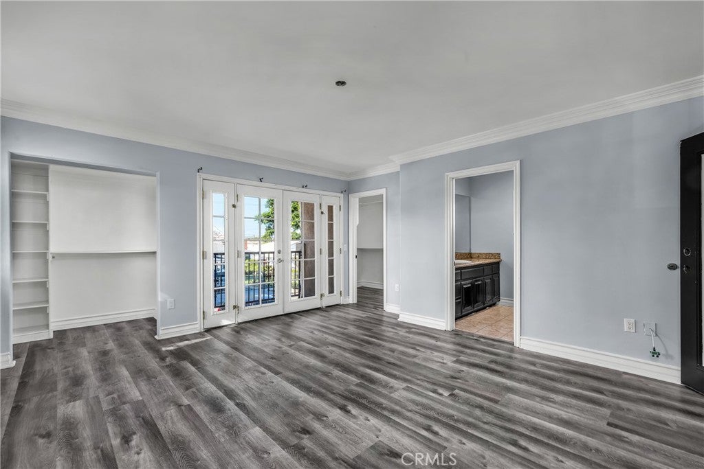 3938 W 119th Place