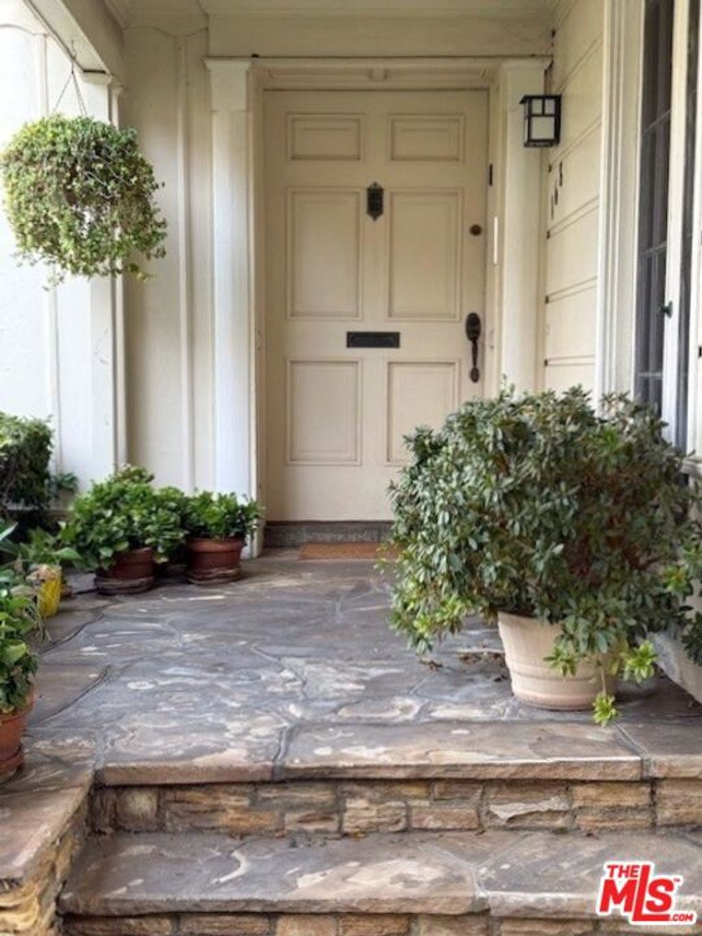 Photo of 168 N Wetherly Drive, Beverly Hills, CA 90211 (MLS # 25623117)