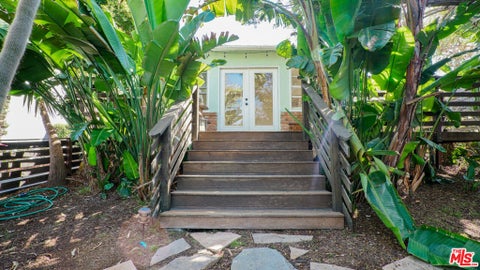 Photo of 6632 W 87th Street, Los Angeles, CA 90045 (MLS # 26989227)