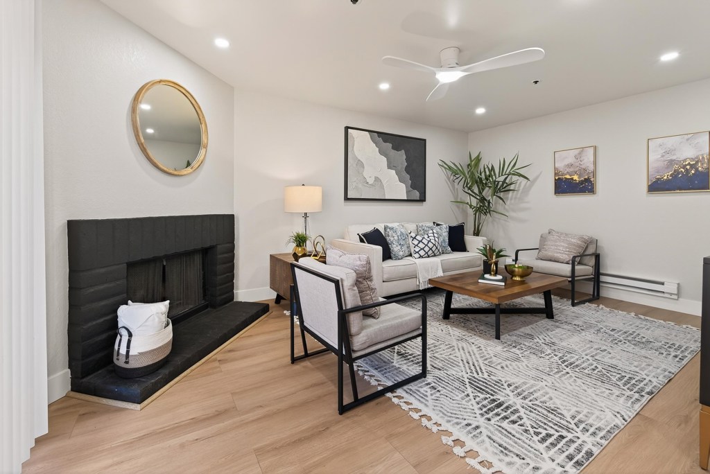 15059 Hesperian Blvd 34