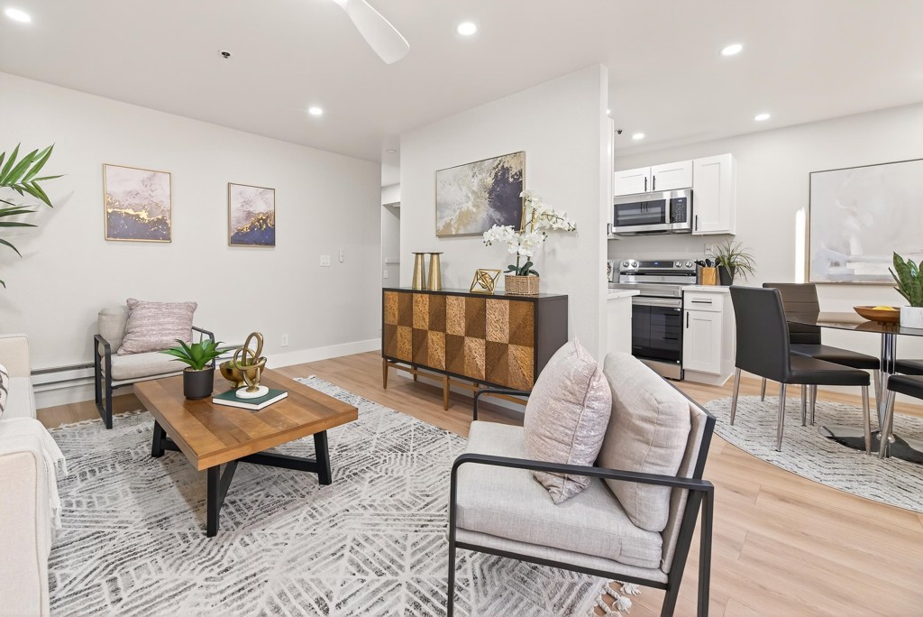 15059 Hesperian Blvd 34