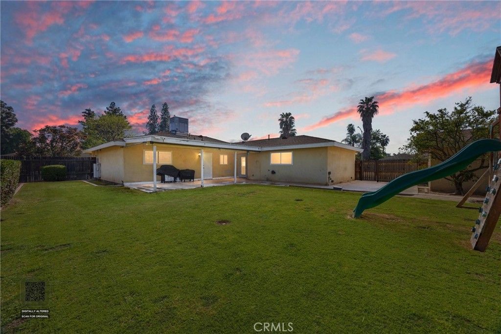 Photo of 2505 Courtleigh Dr, Bakersfield, CA 93309 (MLS # PI26059175)