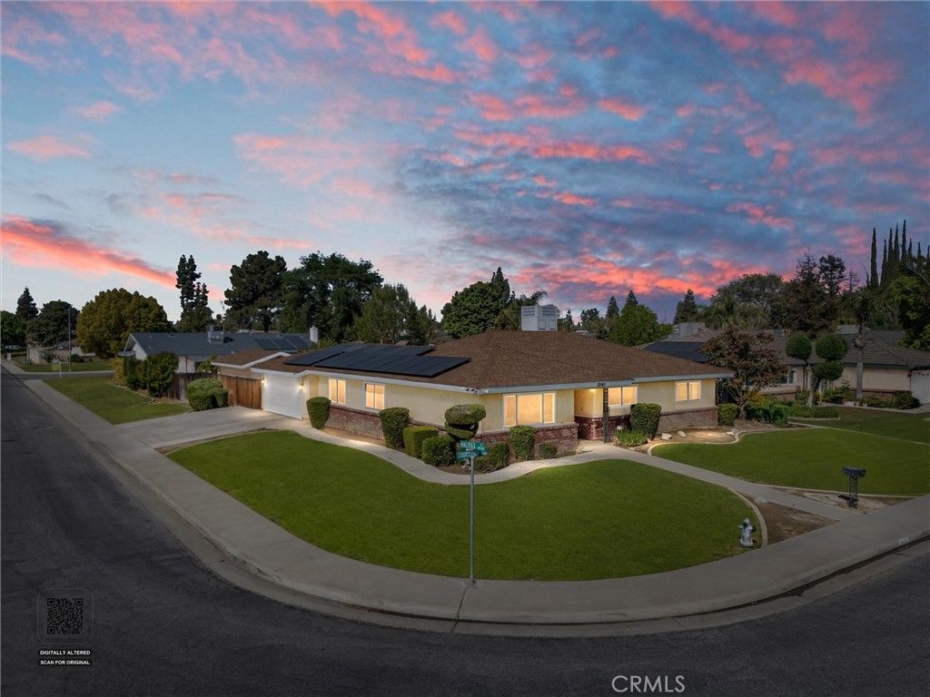 Photo of 2505 Courtleigh Dr, Bakersfield, CA 93309 (MLS # PI26059175)