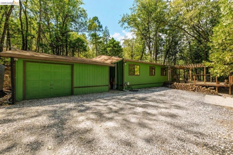 Photo of 22748 Fuller RD RD, Twain Harte, CA 95383 (MLS # 41146948)