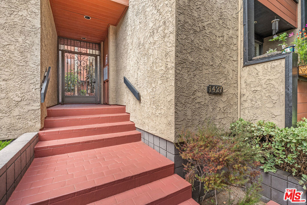 1427 S Bentley Avenue D