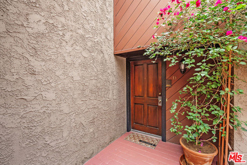 1427 S Bentley Avenue D