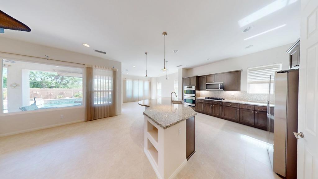 61740 Sapphire Lane