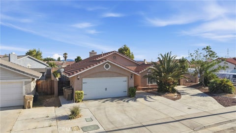 Photo of 14405 Cedar St, Hesperia, CA 92344 (MLS # PW26232856)