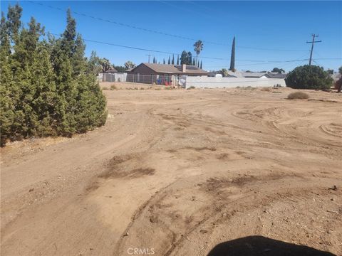 Photo of 0 Spruce, Hesperia, CA 92345 (MLS # CV25226542)