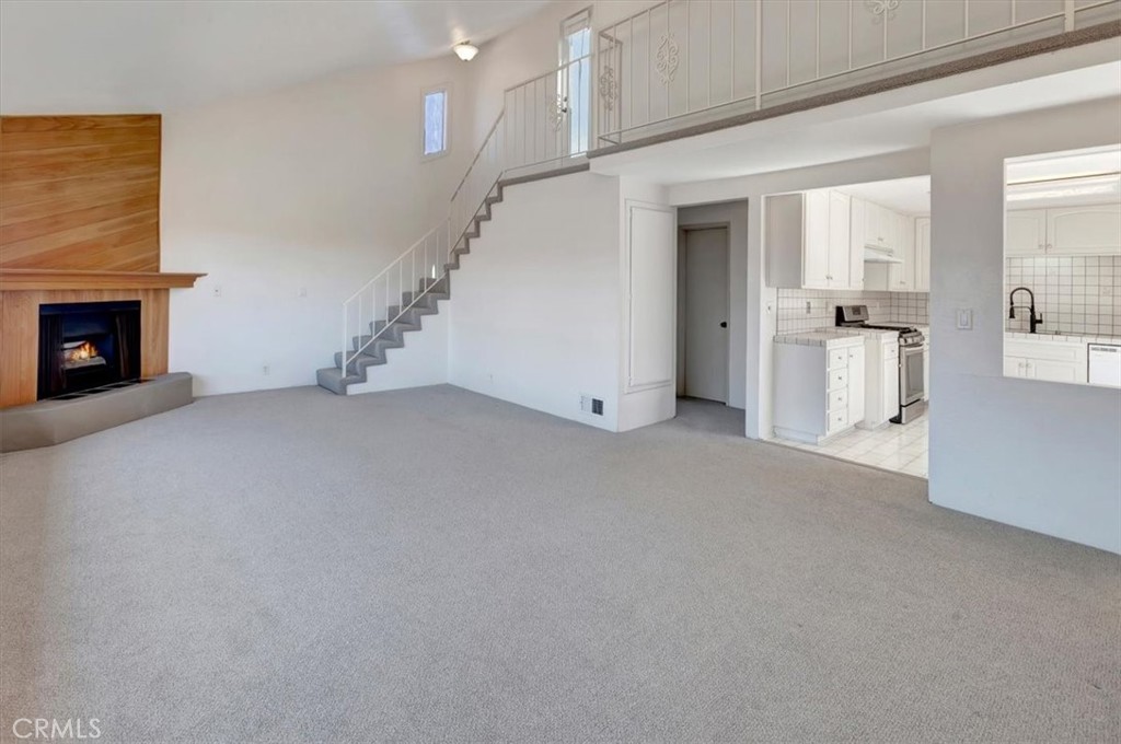 33671 BLUE LANTERN Street 4