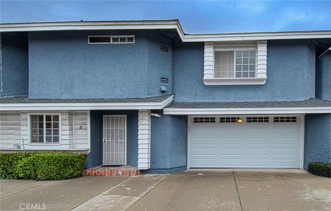 2652 Santa Ana E Costa Mesa CA 92627
