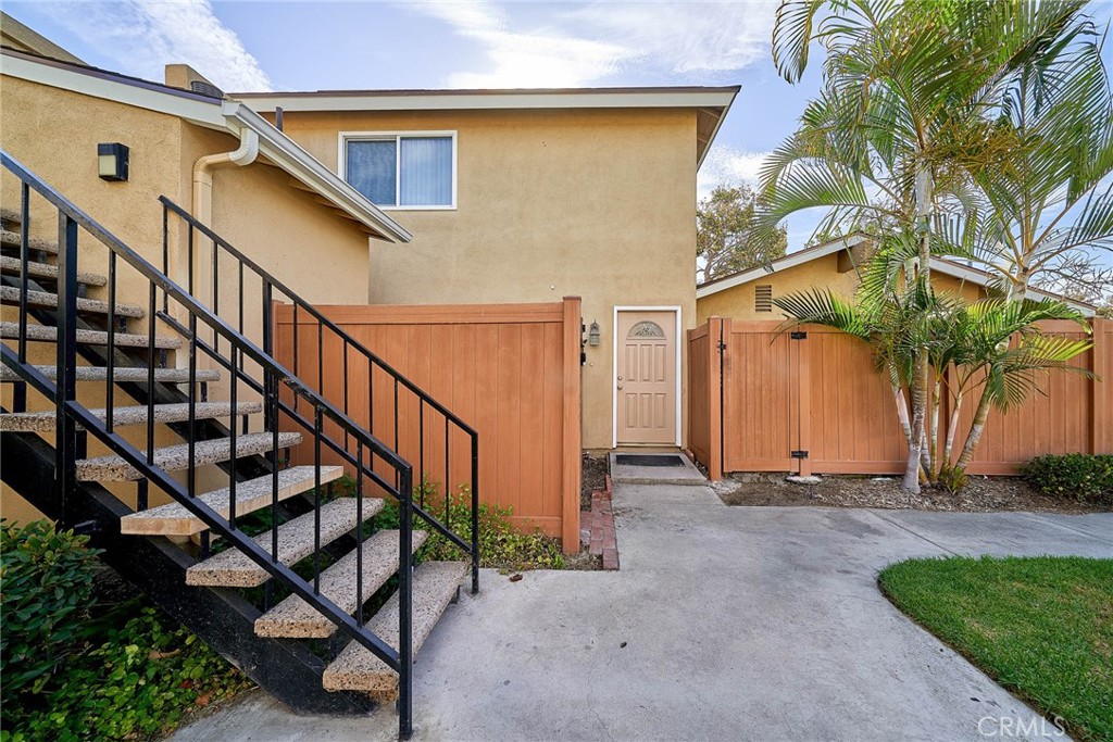 12422 Cuesta Drive