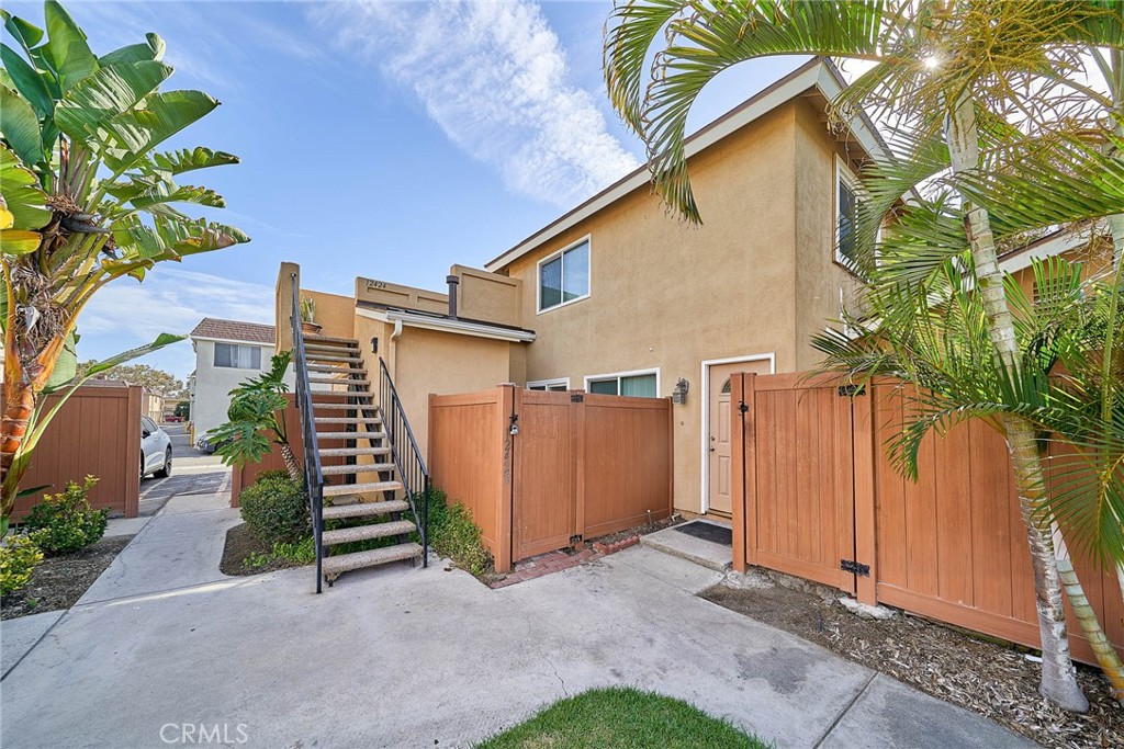 12422 Cuesta Drive