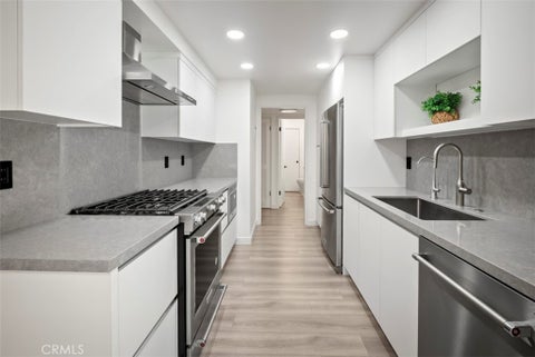 Tiny photo for 2648 State Street #25, Santa Barbara, CA 93105 (MLS # SC26155132)