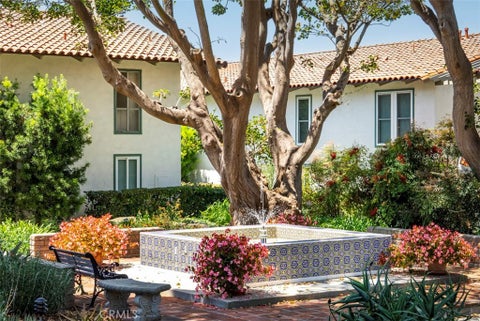 Tiny photo for 2648 State Street #25, Santa Barbara, CA 93105 (MLS # SC26155132)