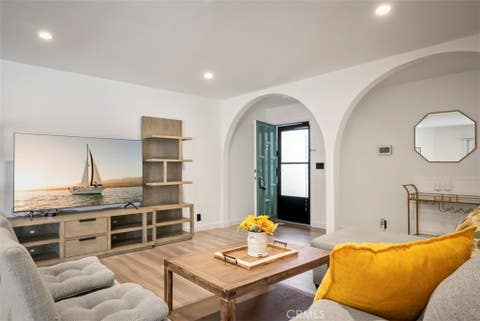 Tiny photo for 2648 State Street #25, Santa Barbara, CA 93105 (MLS # SC26155132)