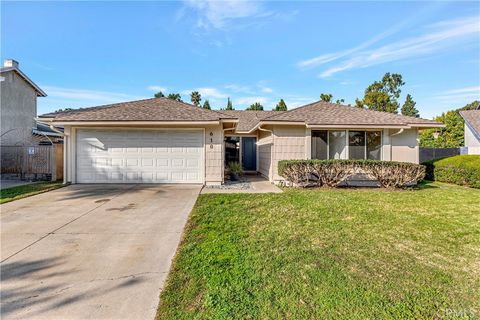 Photo of 610 S Dennis St, Santa Ana, CA 92704 (MLS # OC25272279)