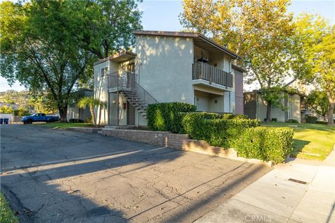 2536 White Oak Escondido CA 92027