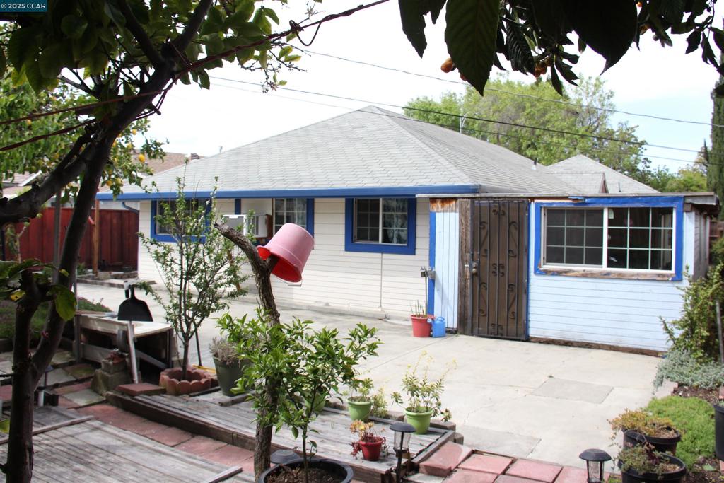 340 Carnegie Dr
