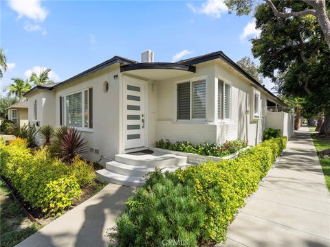 Photo of 2700 Eucalyptus Avenue, Long Beach, CA 90806 (MLS # PW26202032)