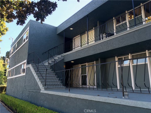 Photo of 231 Junipero Avenue #12, Long Beach, CA 90803 (MLS # OC26144535)