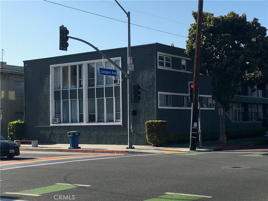 231 Junipero Avenue 12