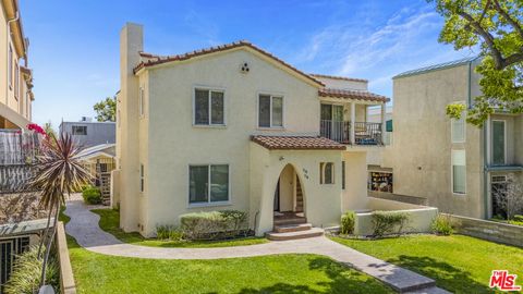 Photo of 716 E San Jose Avenue, Burbank, CA 91501 (MLS # 26669755)