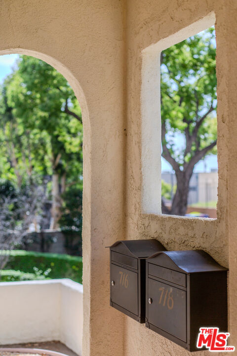 716 E San Jose Avenue