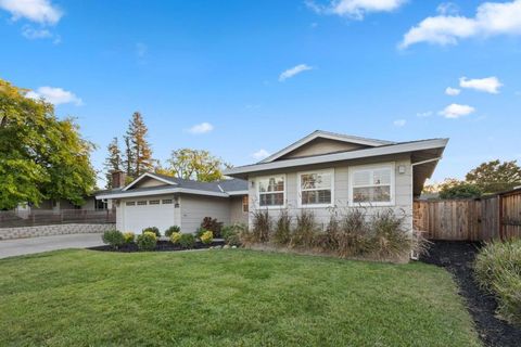 Photo of 4451 Stoney Way, Carmichael, CA 95608 (MLS # ML82030863)